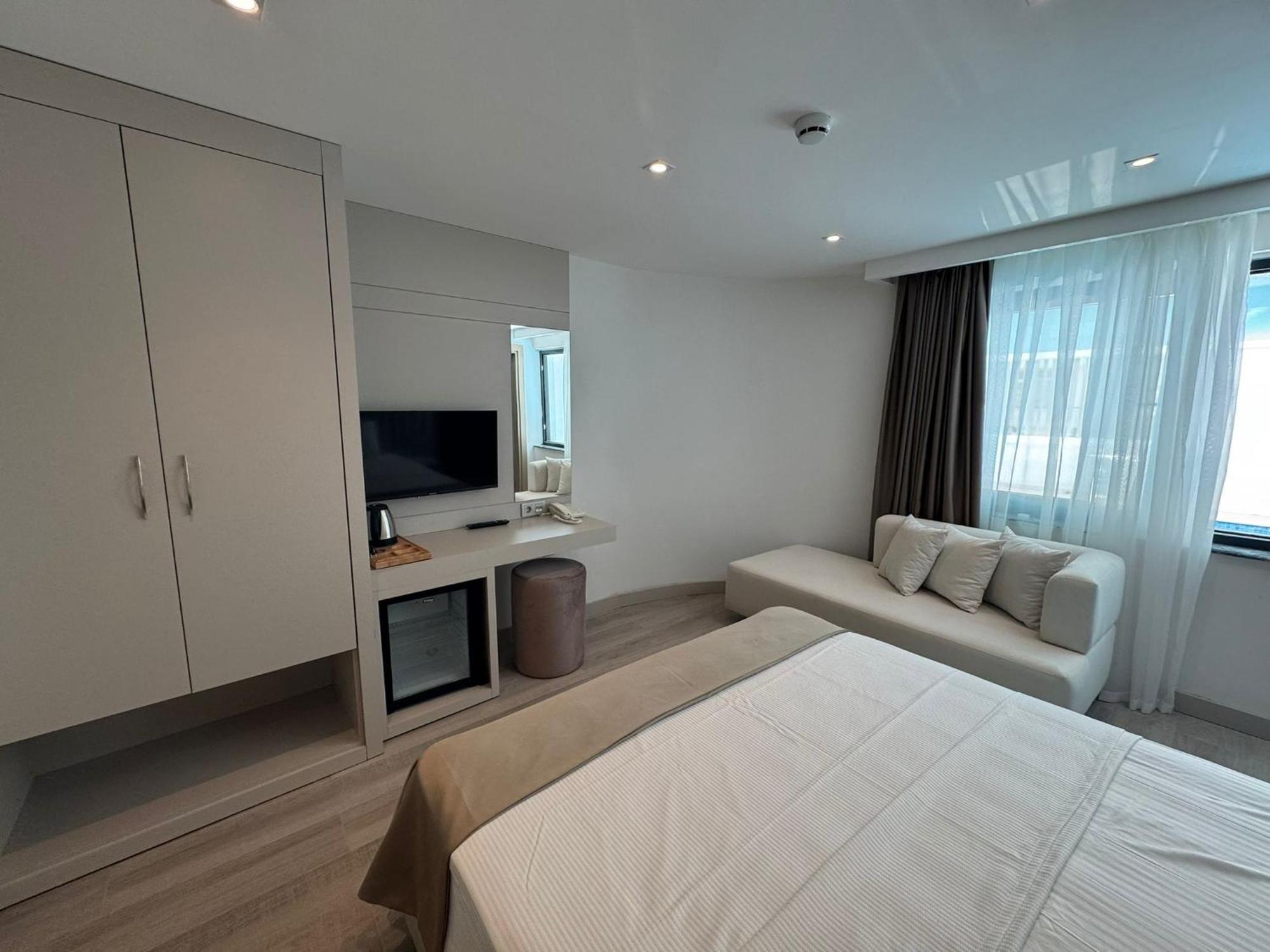 Mad Inn Lara Antalya Zewnętrze zdjęcie